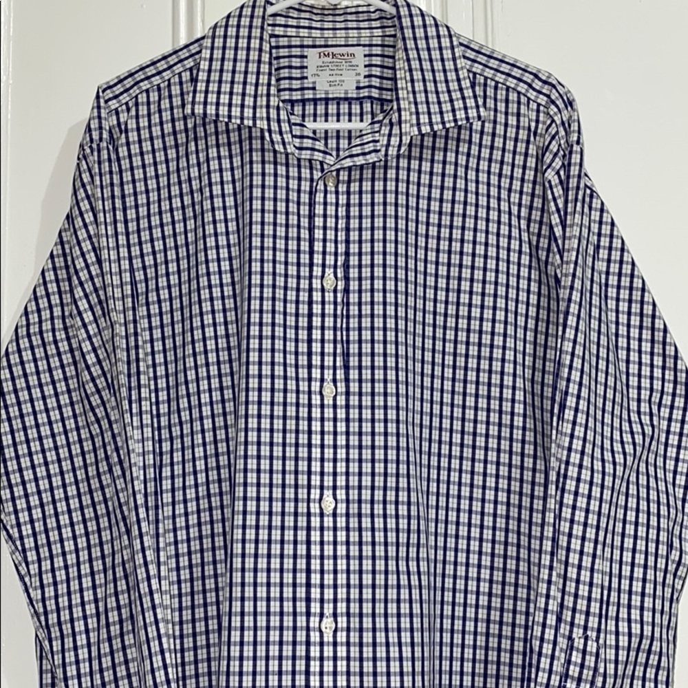 Button down shirt - Picture 2 of 7